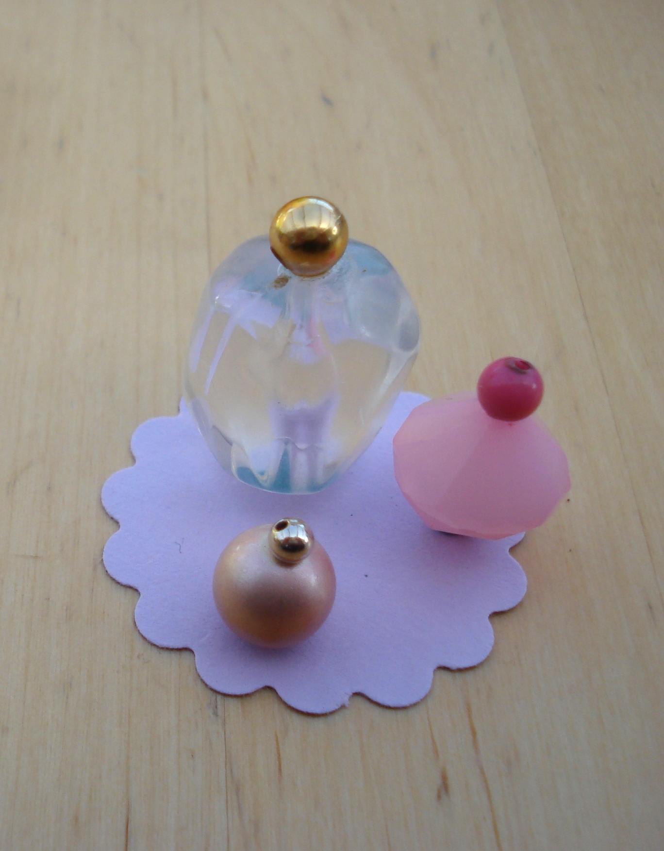 ENSEMBLE DE 3 MINI FLACONS DE PARFUMS rf 3 chelle poupes 29/3